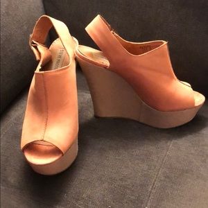 Steve Madden Wardenn wedges